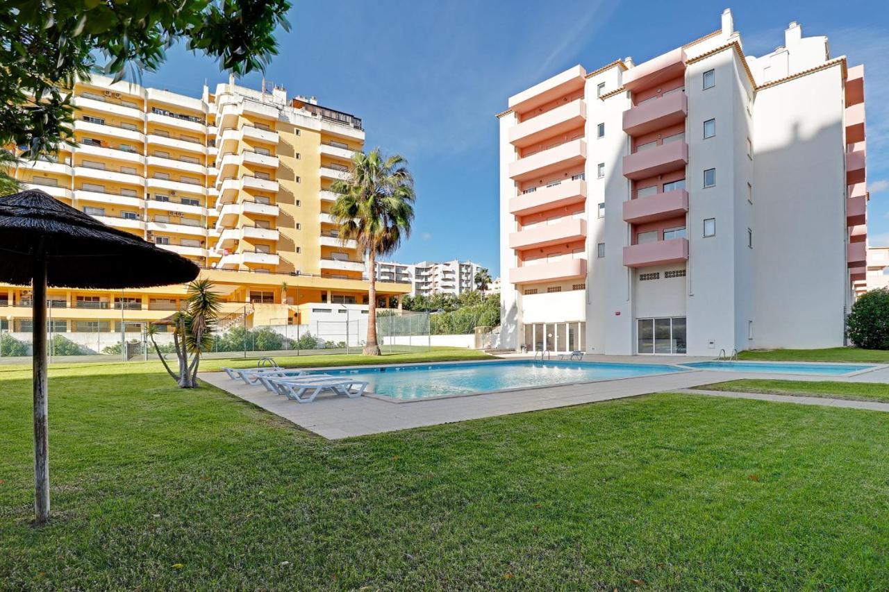 Praia Da Rocha Central 1 With Pool By Homing بورتيماو المظهر الخارجي الصورة
